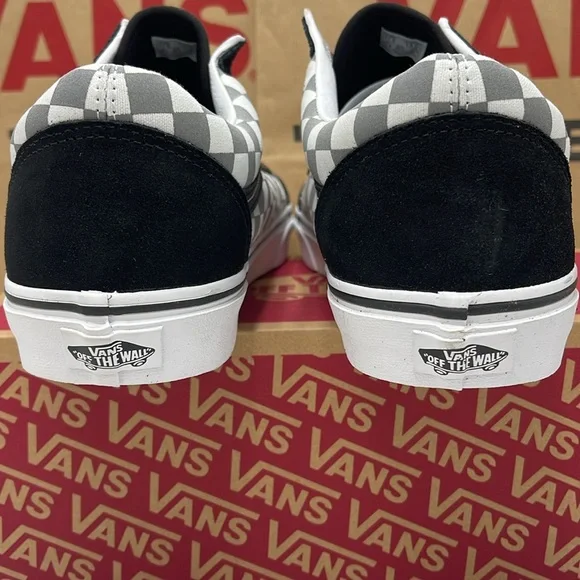 Vans Men’s Checkerboard Sneakers Old Skool
Cosmic Check Reflective
VN0A5JMIB9J - Picture 13 of 16